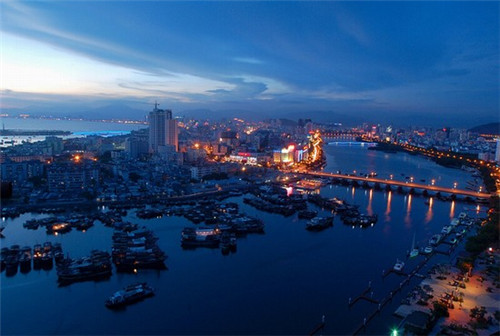 奔跑吧麻辣烫加盟在浠水县开店困难吗